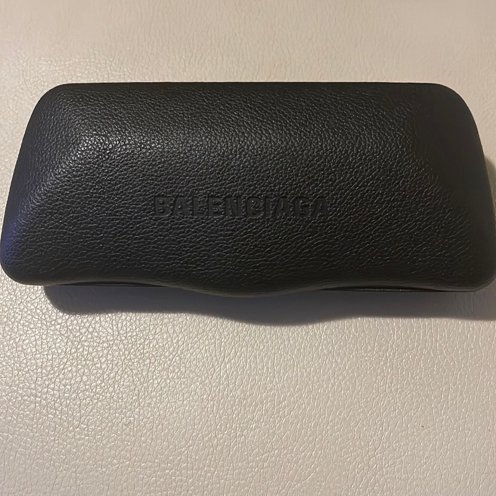 BALENCIAGA Authentic - Picture 3 of 7